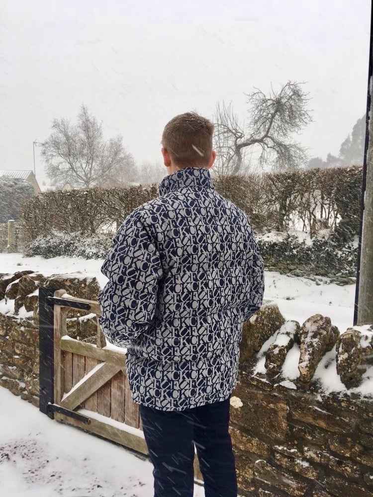 Photo by @Ollie_white434