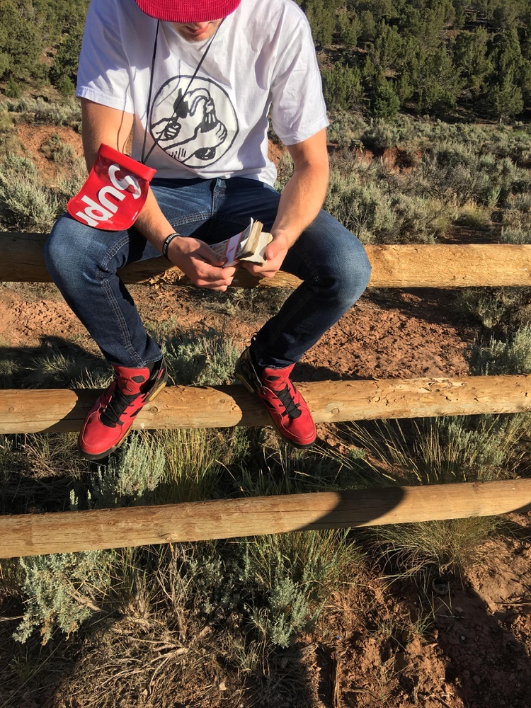 Photo by @Zachvlogss