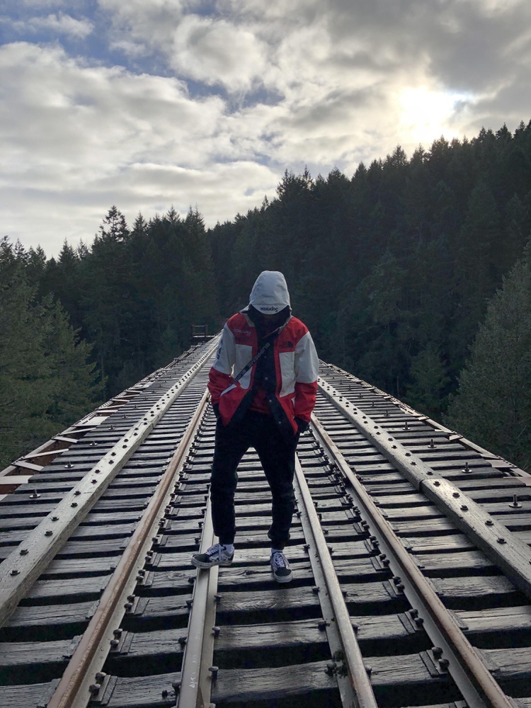 Photo by @corvin20_01