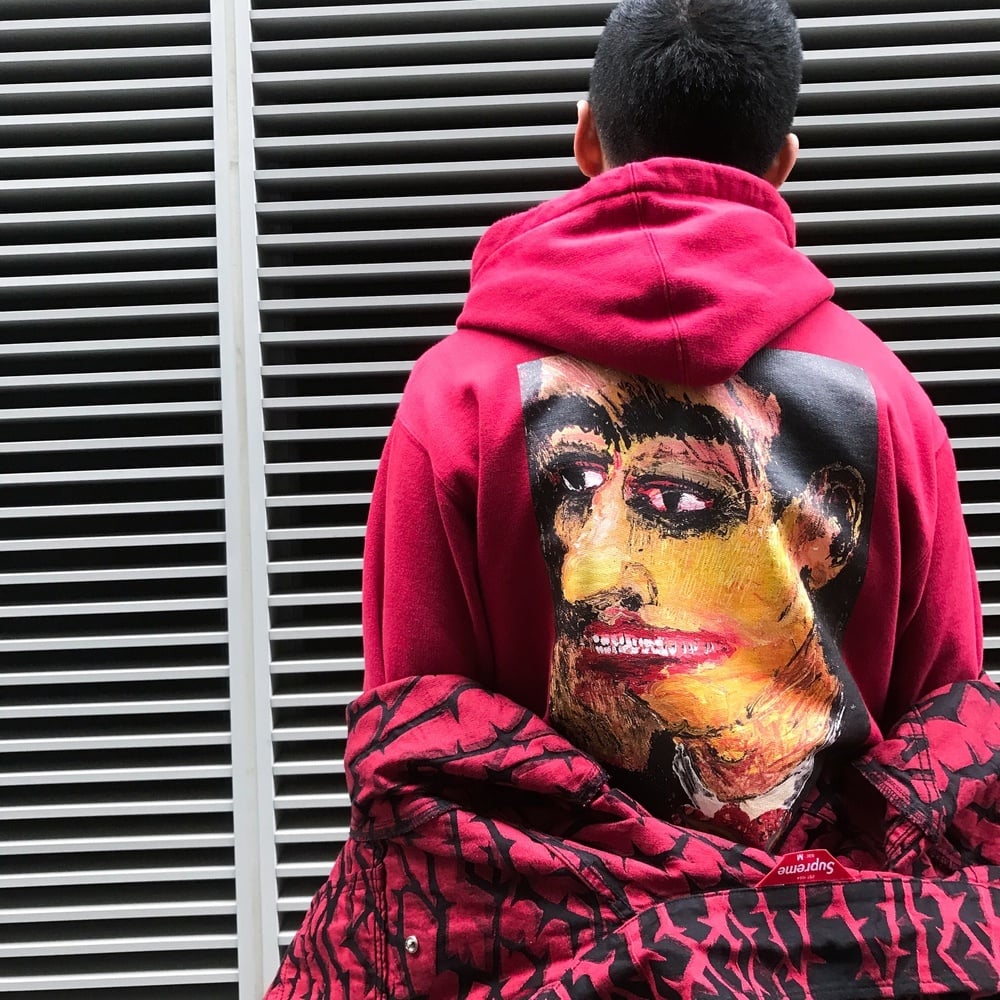 Photo by @Allentheponster