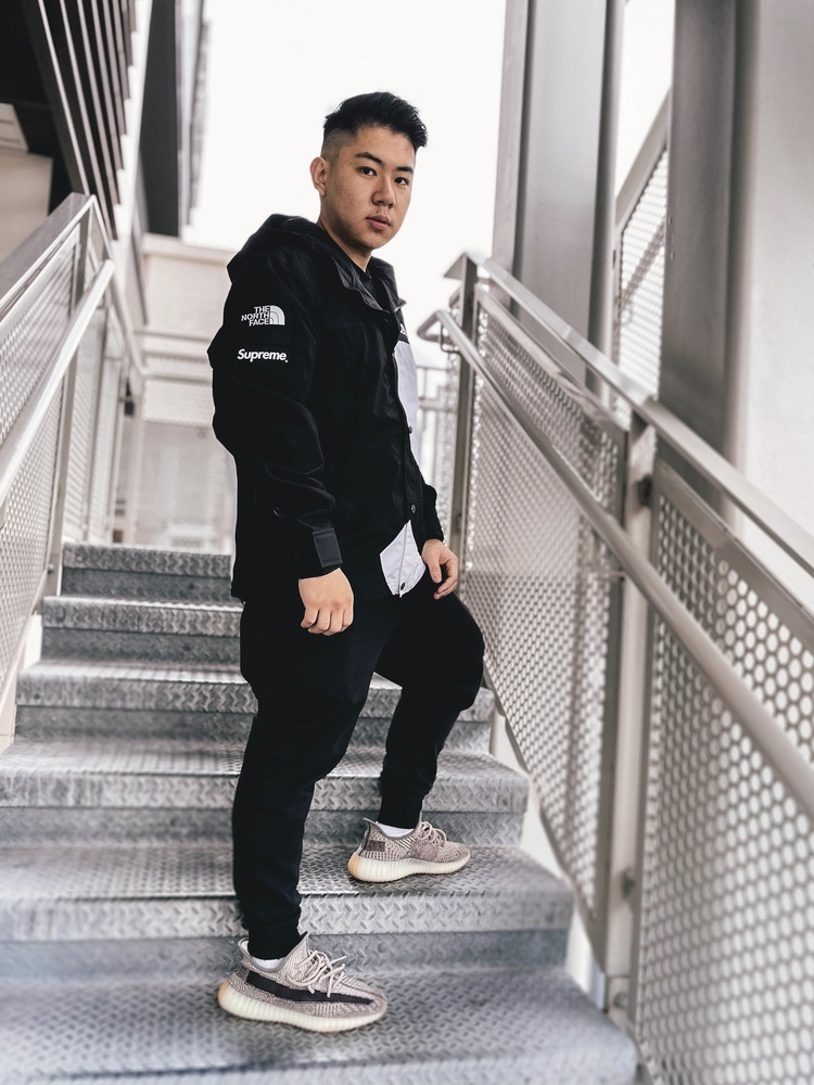 Photo by @Gordonchai