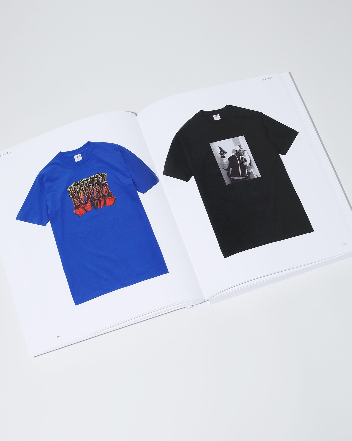 Supreme 30 Years T-Shirts 1994-2024 Tシャツ Supreme 30 Years: T-Shirts 1994-2024 Book - SupremeCommunity