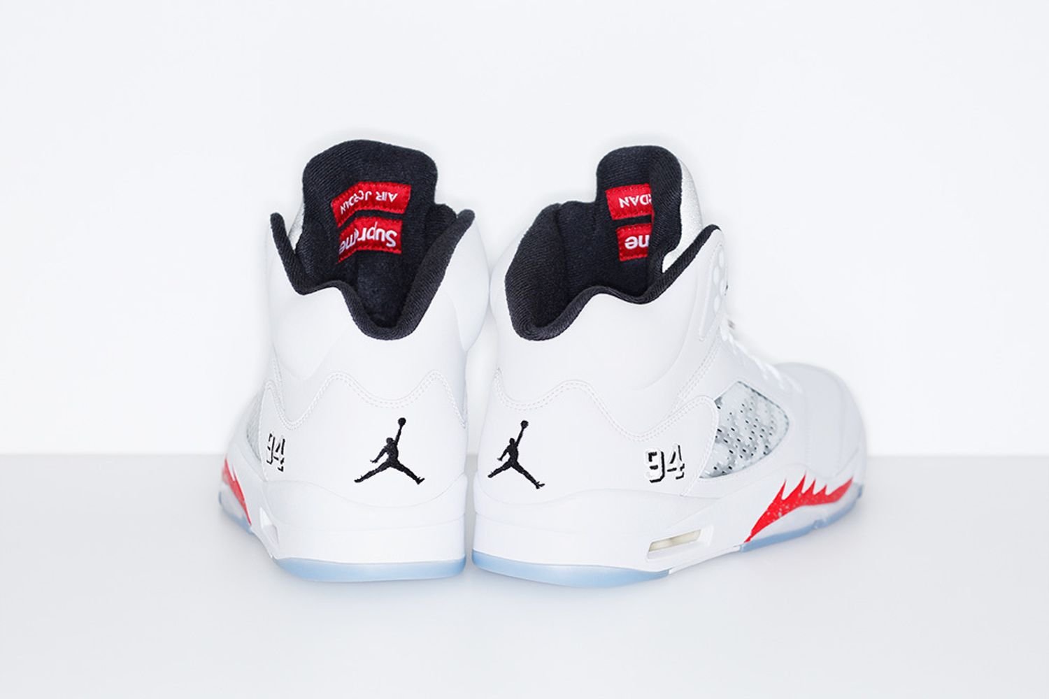Supreme/Air Jordan 5