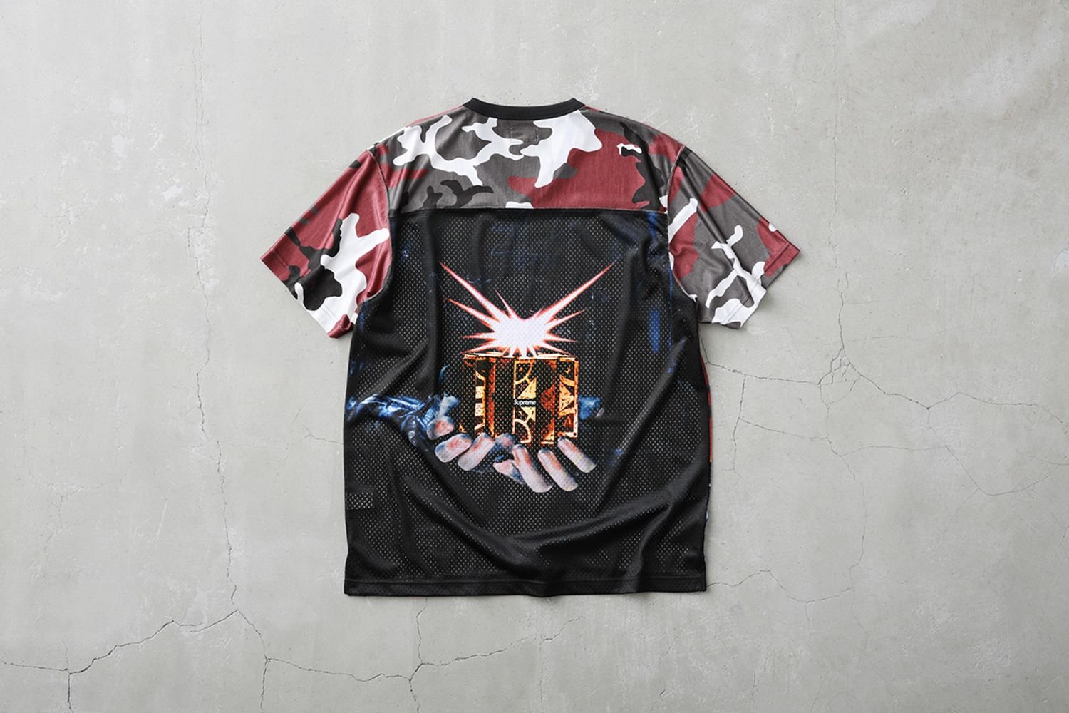 Supreme/Hellraiser