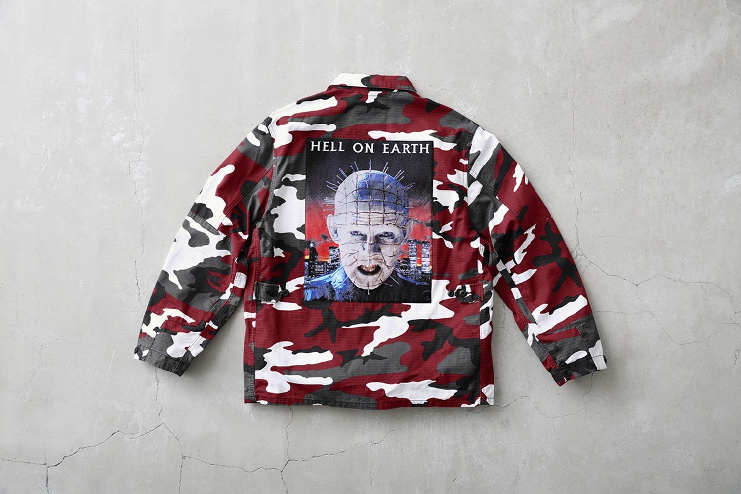 Supreme/Hellraiser