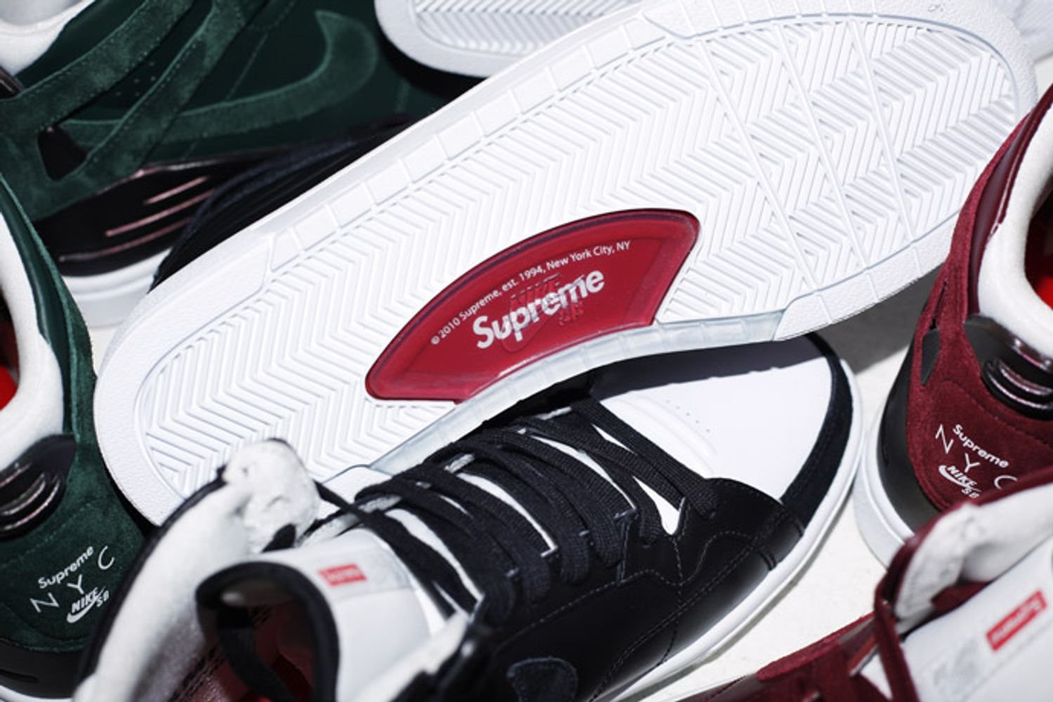 Supreme Nike SB 94