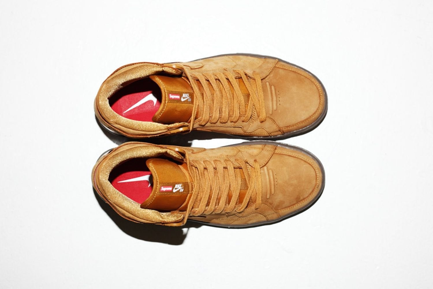 Supreme Nike SB 94