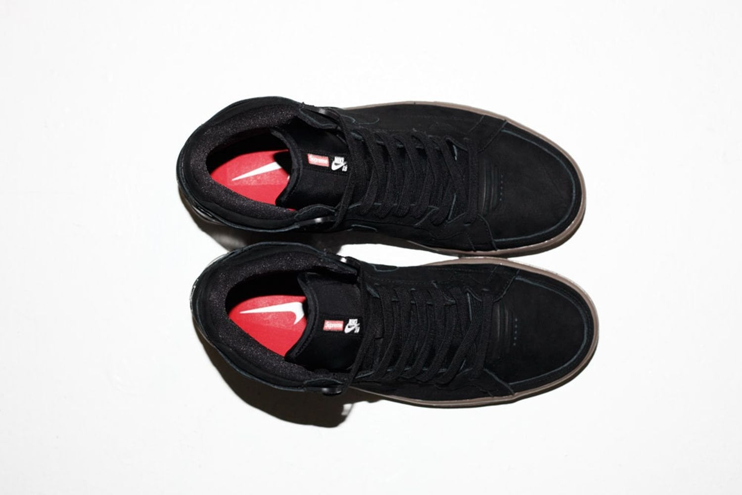 Supreme Nike SB 94