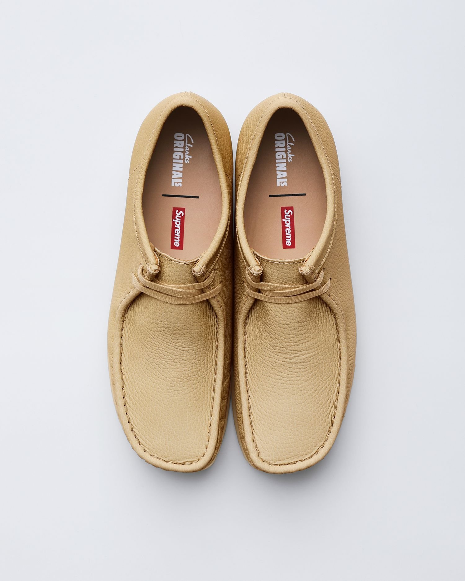 Supreme®/Clarks Originals™