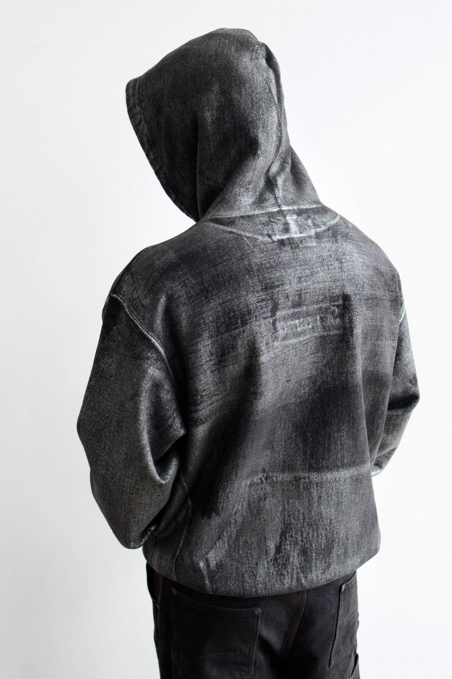  Supreme®/MM6 Maison Margiela