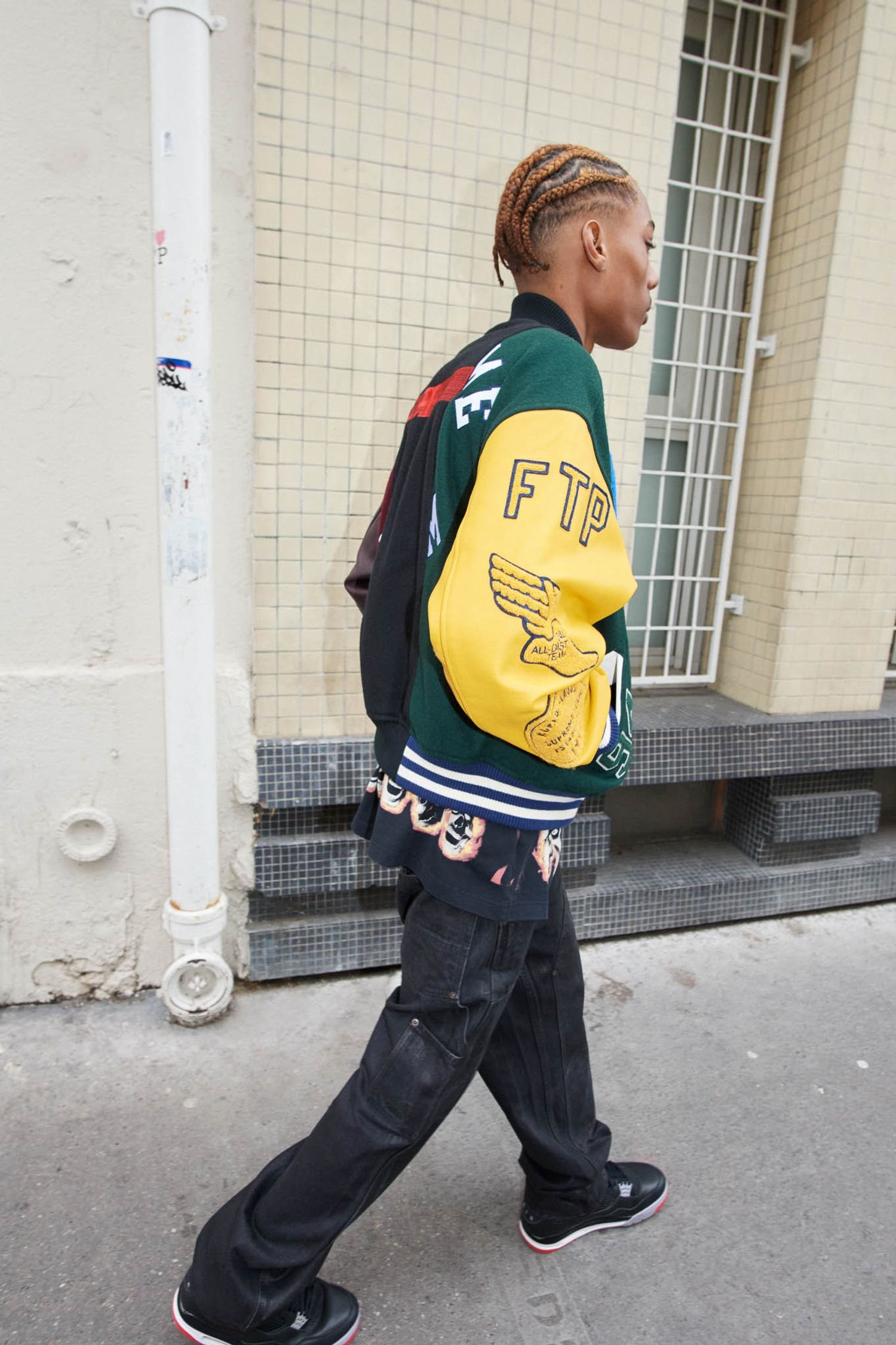  Supreme®/MM6 Maison Margiela