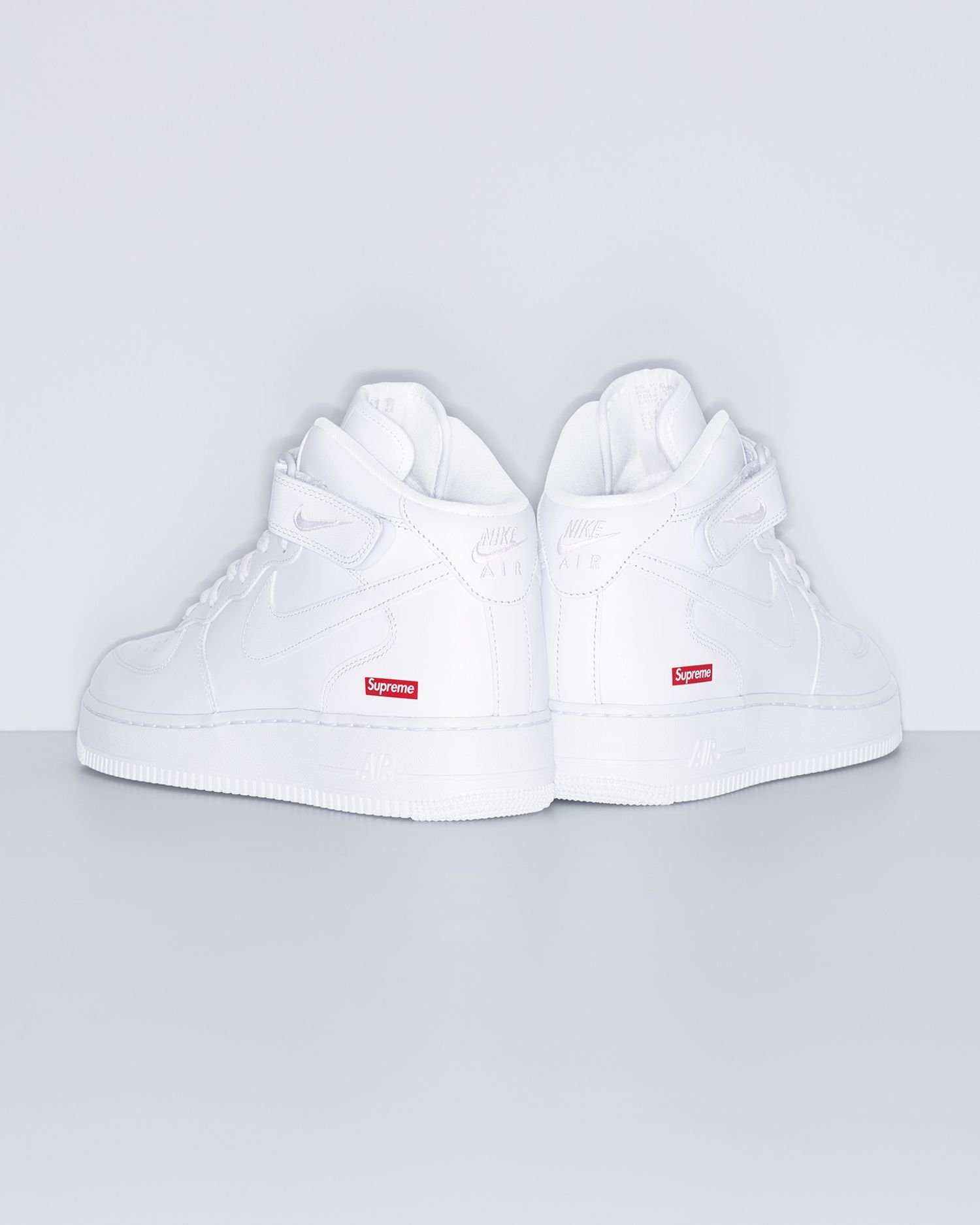 Supreme®/Nike® Air Force 1 Mid