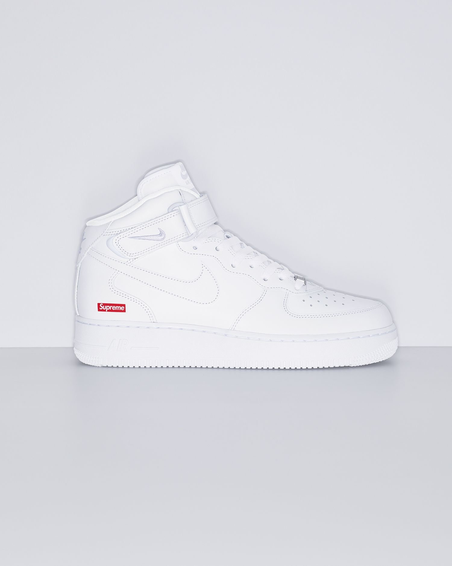 Supreme®/Nike® Air Force 1 Mid