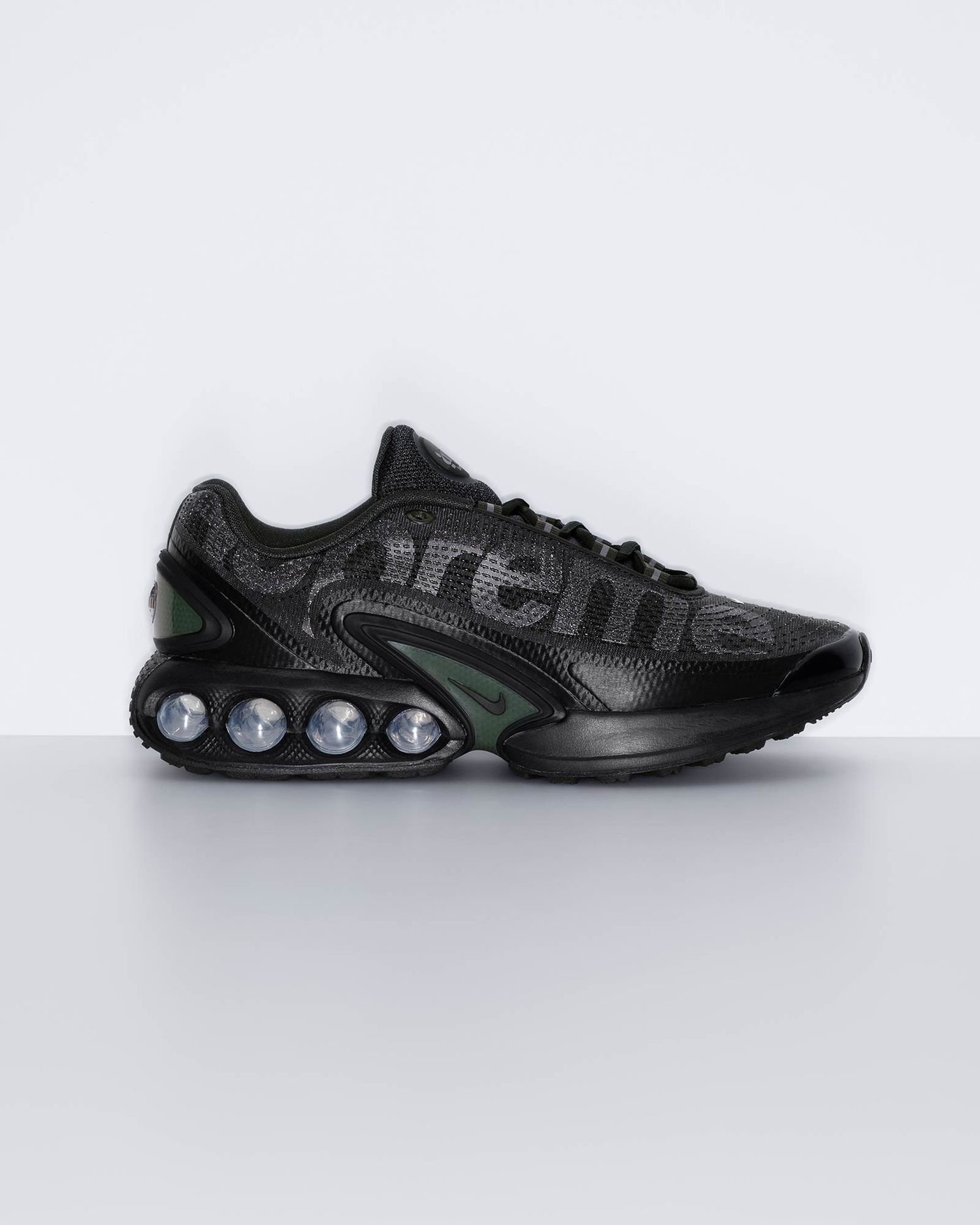 Supreme®/Nike® Air Max Dn