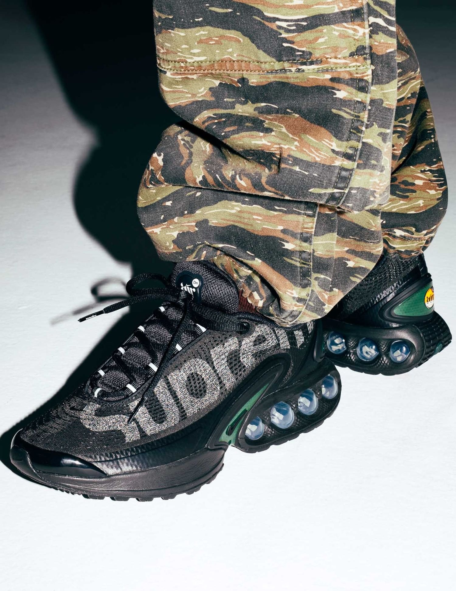 Supreme®/Nike® Air Max Dn