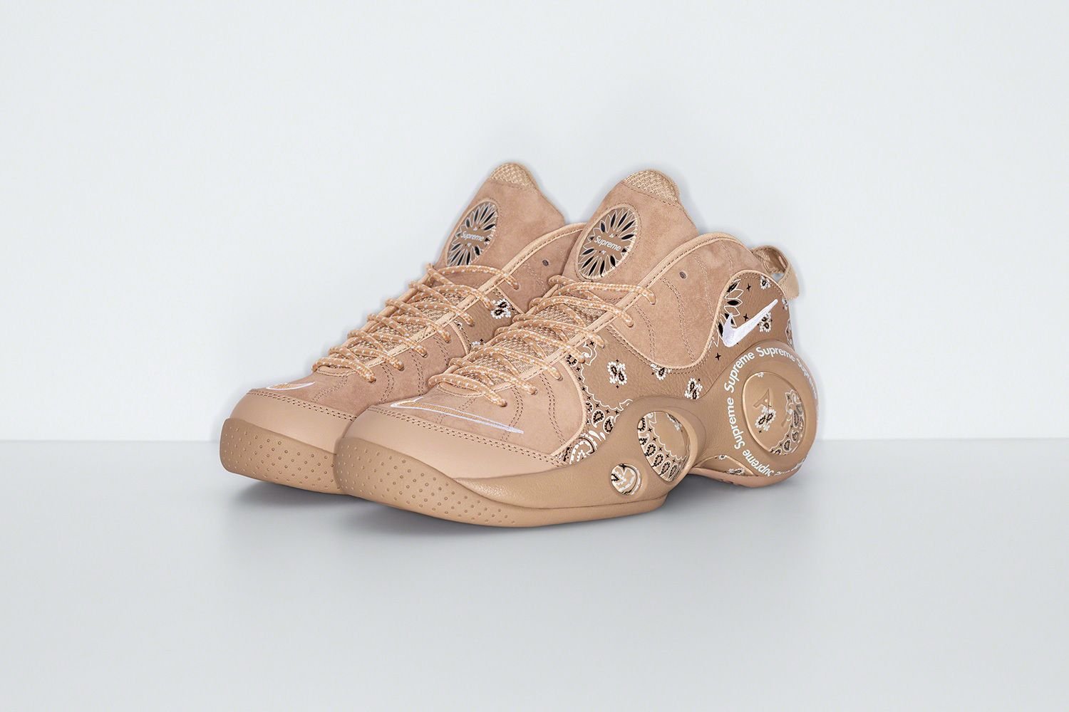 Supreme®/Nike® Zoom Air Flight 95