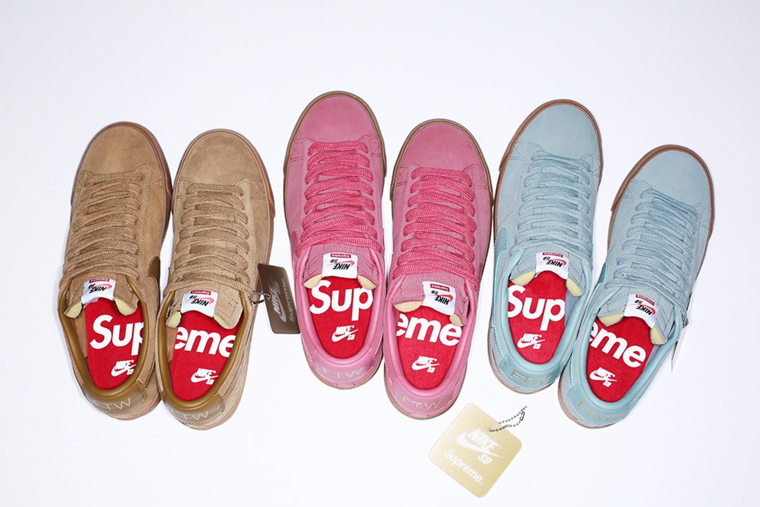 Supreme®/Nike SB Blazer Low GT
