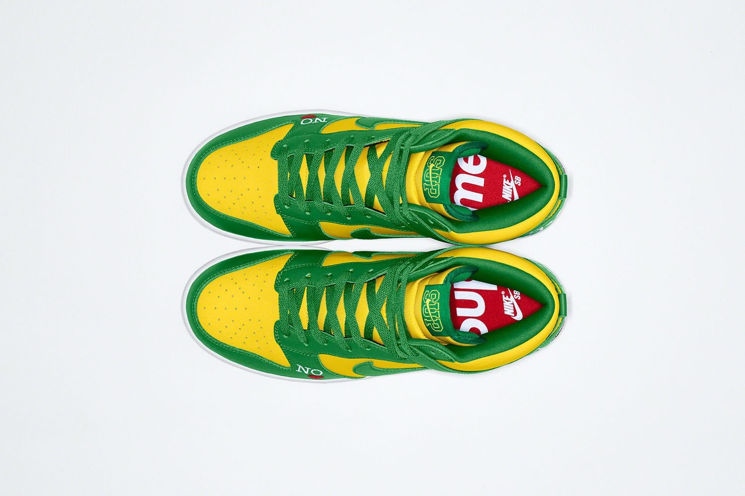 Supreme®/Nike SB Dunk High