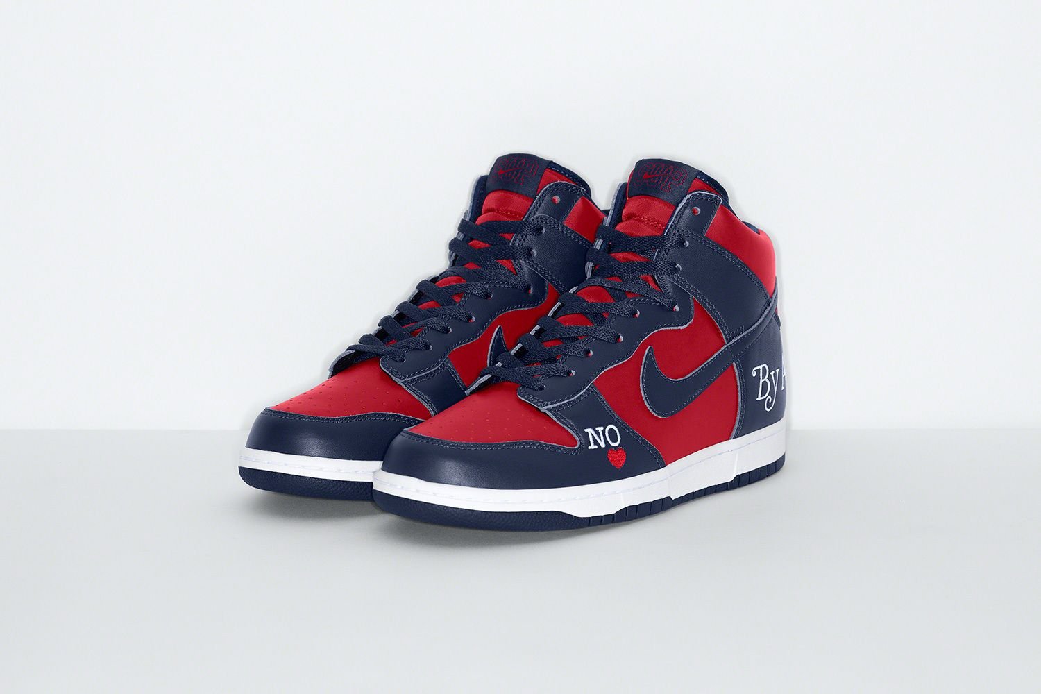 Supreme®/Nike SB Dunk High