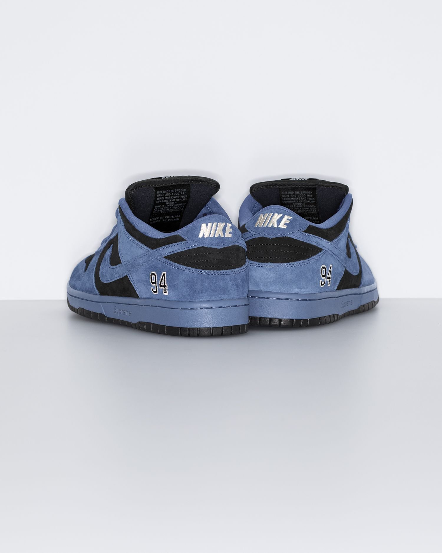 Supreme®/Nike SB Dunk Low
