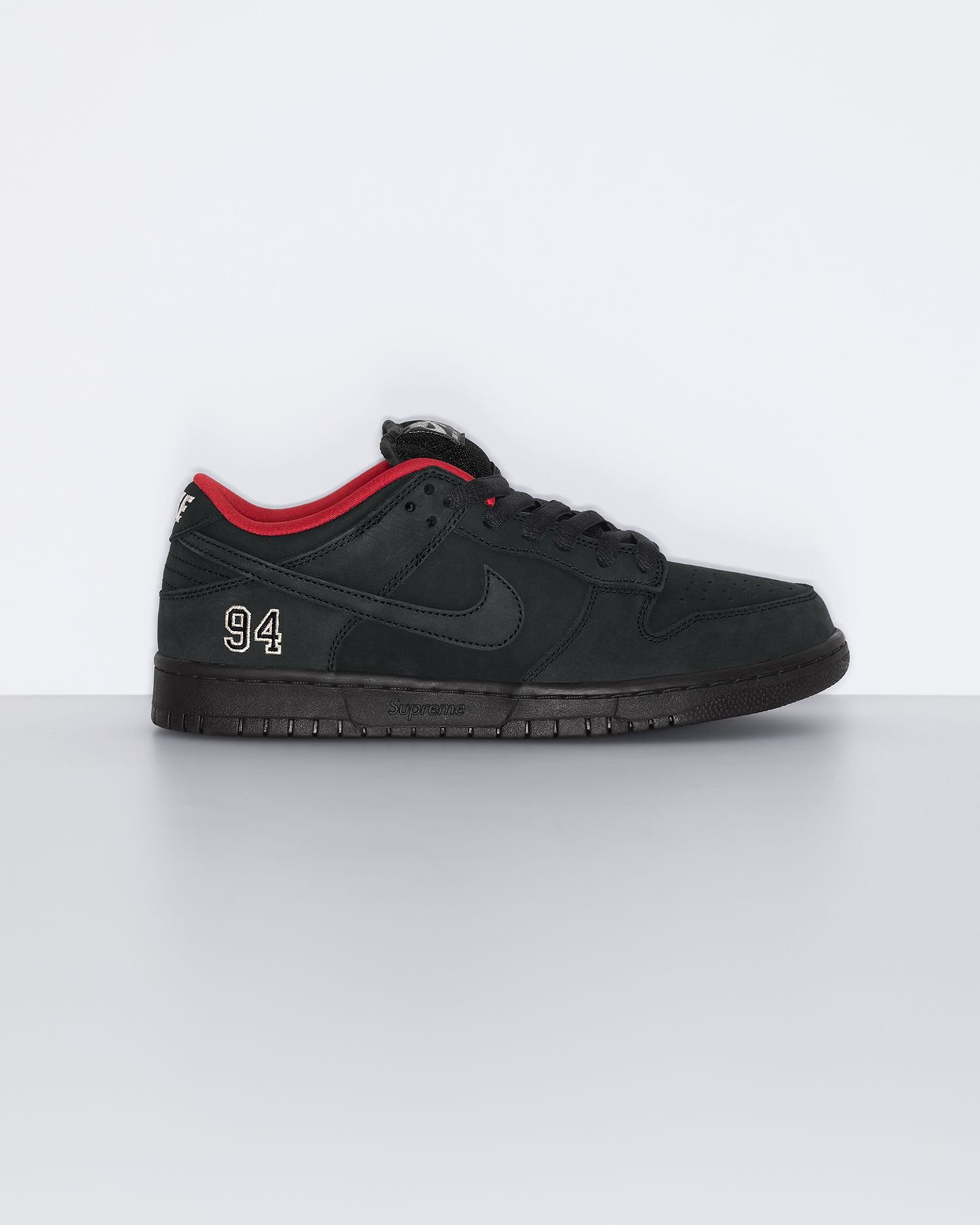 Supreme®/Nike SB Dunk Low