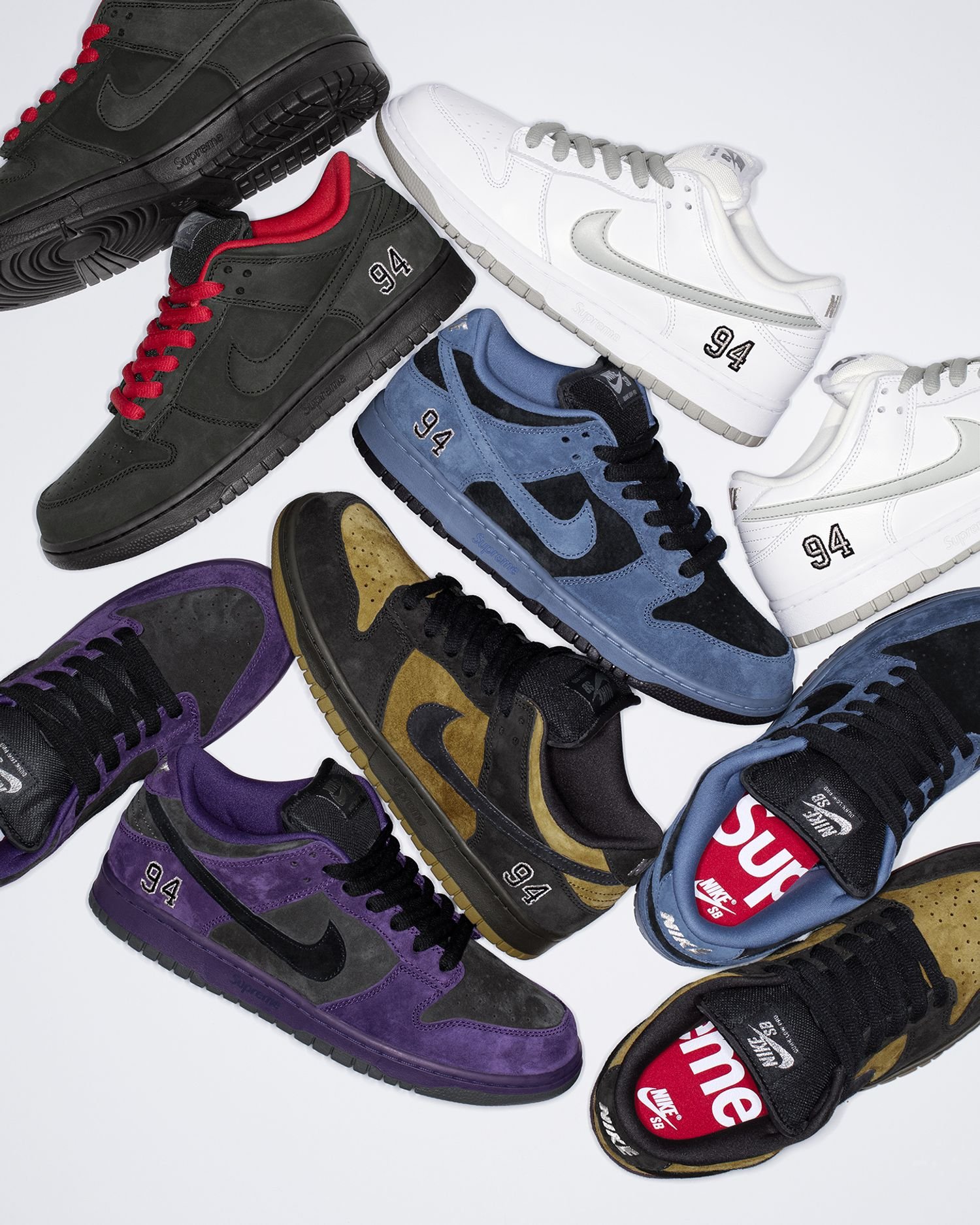 Supreme®/Nike SB Dunk Low