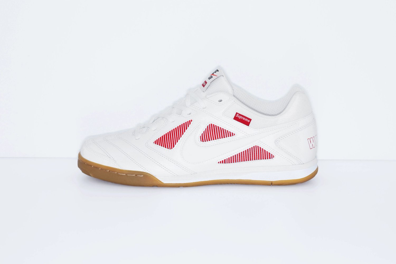 Supreme®/Nike SB Gato