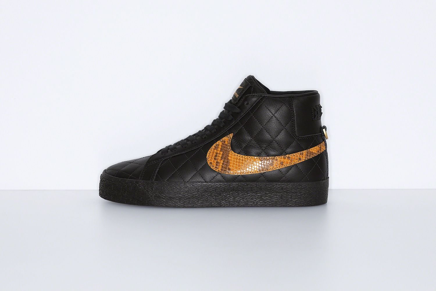Supreme®/Nike SB\\n\\t\\t\\t\\t\\t\\t\\tBlazer Mid