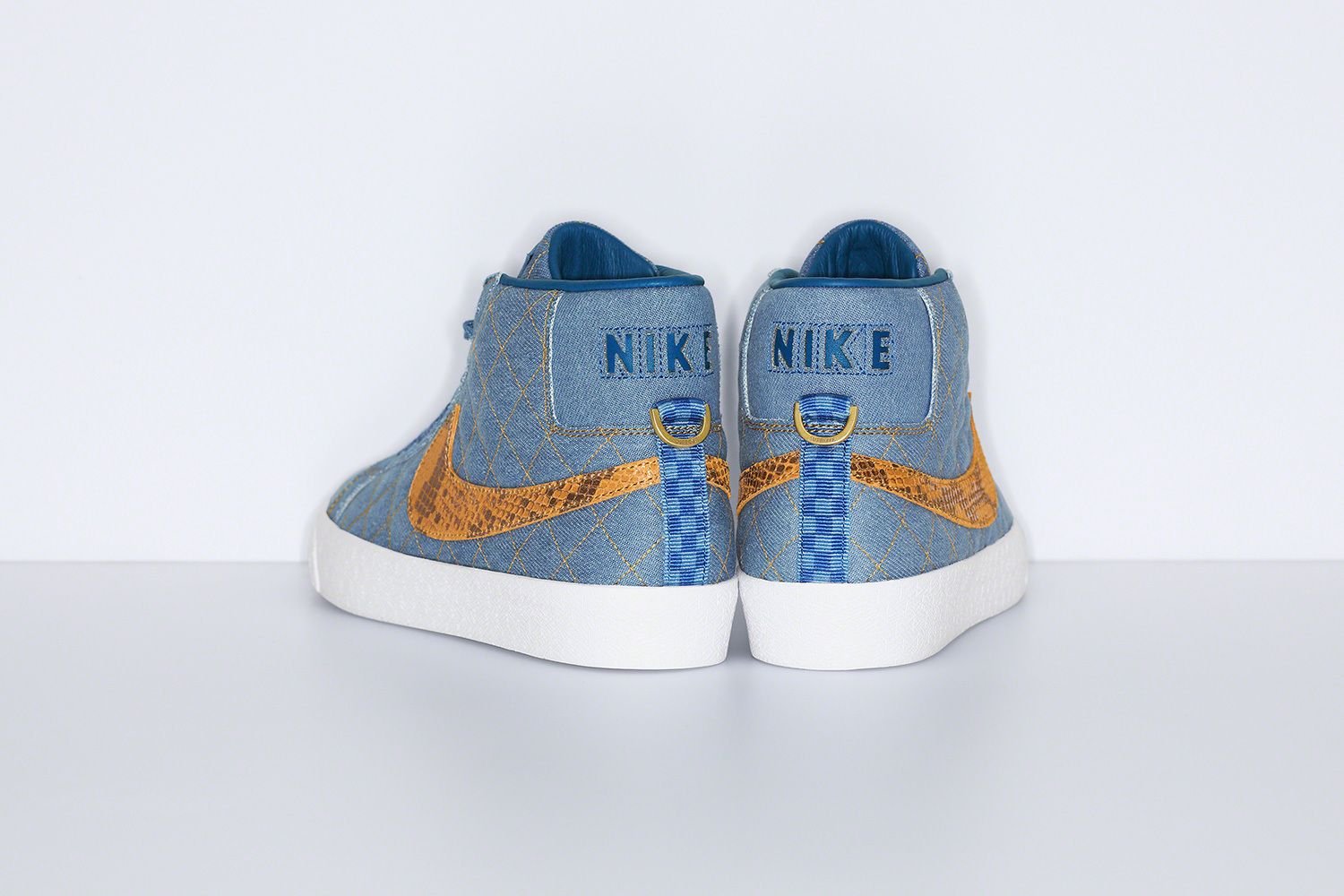 Supreme®/Nike SB\\n\\t\\t\\t\\t\\t\\t\\tBlazer Mid