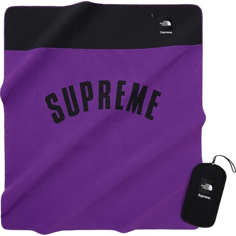 Supreme®/The North Face® Arc Logo Denali Fleece Blanket - Supreme