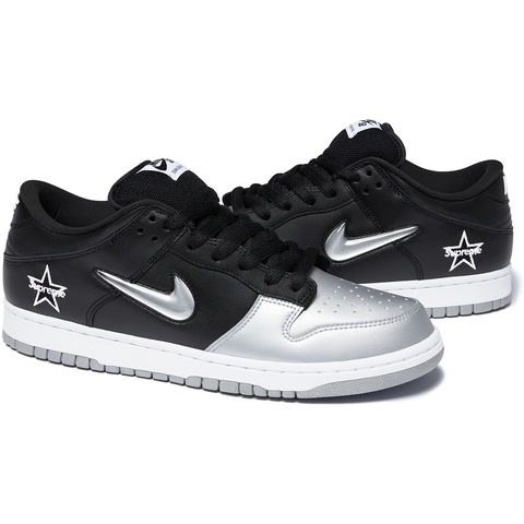 Supreme Supreme®/Nike® SB Dunk Low - Black