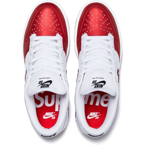 Supreme Supreme®/Nike® SB Dunk Low - White