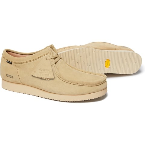 Supreme®/Clarks Originals® GORE-TEX Wallabee® - Supreme