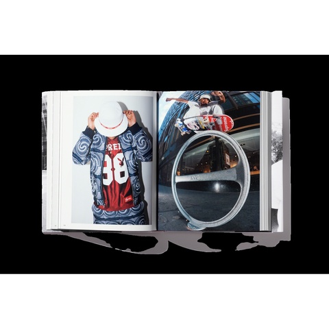 Supreme(Vol2)Book 2019年 $_12.JPG?set_id=880000500F