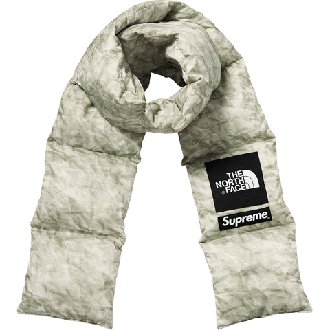 Supreme Supreme®/The North Face® Paper Print 700-Fill Down Scarf - Paper Print