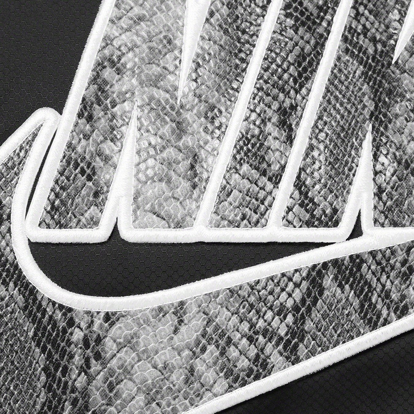 Supreme Supreme Nike Reversible Puffy Jacket (SS21) - Black - $258