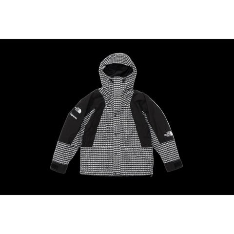 Supreme®/The North Face® Studded Mountain Light Jacket - Supreme