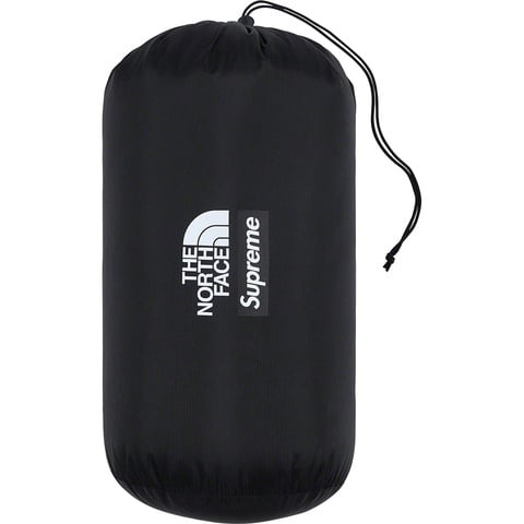 Supreme®/The North Face® Studded Nuptse Blanket - Supreme