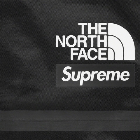 Supreme Supreme®/The North Face® Summit Series Outer Tape Seam Coaches Jacket - Black