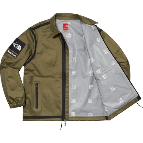 Supreme®/The North Face® Summit Series Outer Tape Seam Coaches