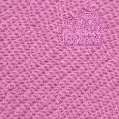 Supreme Supreme®/The North Face® Pigment Printed Crewneck - Pink