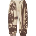 Supreme Supreme New York Yankees™Airbrush Sweatpant (FW21) - Clay