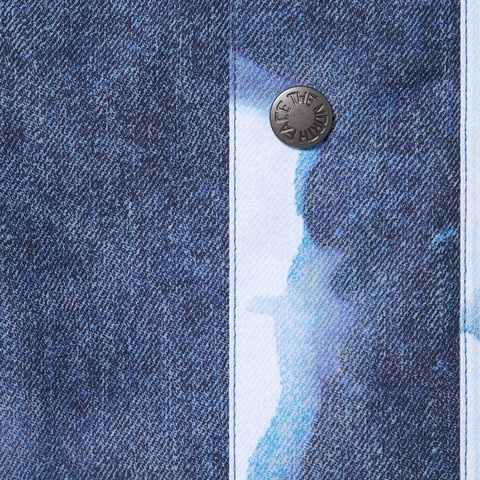 Supreme®/The North Face® Bleached Denim Print Mountain Jacket