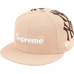 Supreme Supreme New York Yankees™ Box Logo New Era (FW21) - Tan