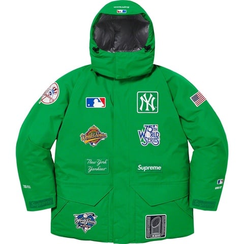 Supreme Supreme®/New York Yankees™ GORE-TEX 700-Fill Down Jacket - Green