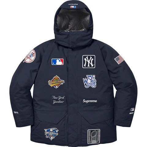 Supreme®/New York Yankees™ GORE-TEX 700-Fill Down Jacket - Supreme