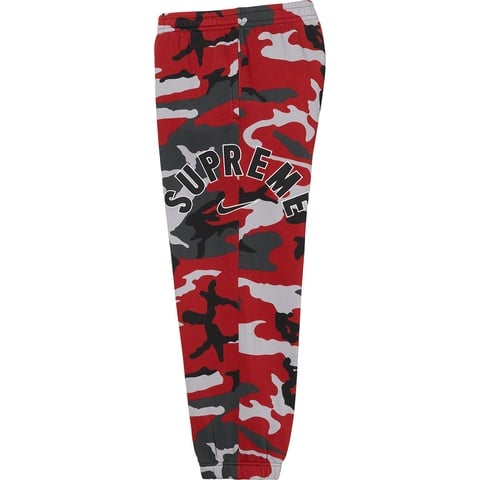 Supreme Supreme®/Nike® Arc Sweatpant - Red Camo