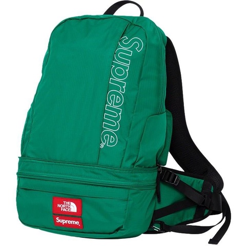 Supreme®/The North Face® Trekking Convertible Backpack + Waist Bag