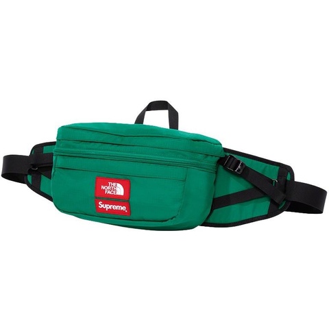 Supreme®/The North Face® Trekking Convertible Backpack + Waist Bag