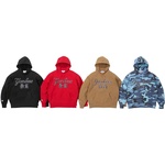 Supreme Supreme New York Yankees™ Kanji Hooded Sweatshirt (FW22)